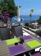 Splendid Double Bed Room With Balcony and Sea View