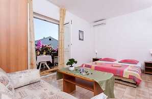 Splendid Double Bed Room With Balcony and Sea View