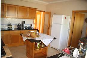 Villa Near Óbidos With Private Pool