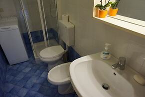 Nice Renewed Beachfront Flat on the Ground Floor