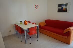 Nice Renewed Beachfront Flat on the Ground Floor