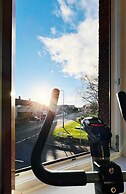 Luxury 2 Bedroom Entire Flat - Self Check in & Check out