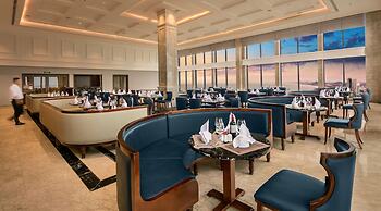 Brand New 2bdr Suite Rooftop Pool