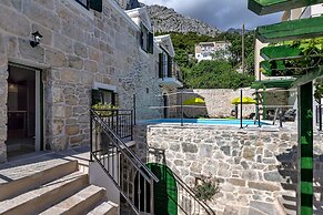 Villa Topolinath Pool