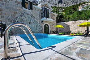 Villa Topolinath Pool