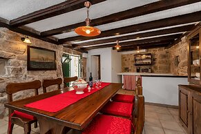 Villa Topolinath Pool