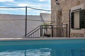 Villa Topolinath Pool