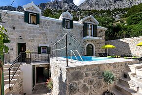 Villa Topolinath Pool