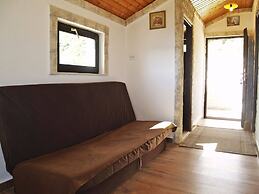 Spacious Robinson House Iris With Pool