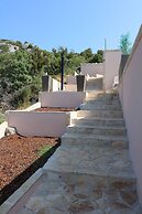 Spacious Robinson House Iris With Pool