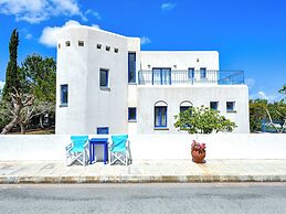 Sanders Azzurro - Popular Villa w/ Private Pool