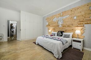 Spaciousviewsbalcony2-bedroomsen-suitenetflix