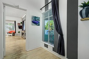 Spaciousviewsbalcony2-bedroomsen-suitenetflix