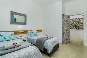 Spaciousviewsbalcony2-bedroomsen-suitenetflix