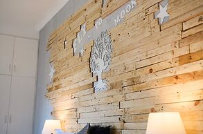 Spaciousviewsbalcony2-bedroomsen-suitenetflix