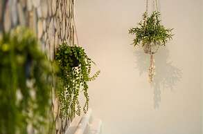 Spaciousviewsbalcony2-bedroomsen-suitenetflix