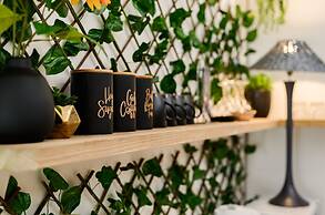 Spaciousviewsbalcony2-bedroomsen-suitenetflix