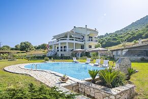 Villa Virginia With Private Pool Lefkada