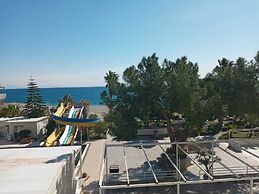 Club Marakesh Beach Hotel