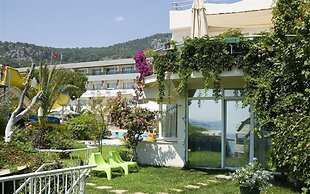 Club Marakesh Beach Hotel