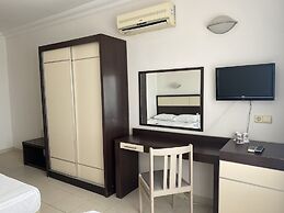 Club Marakesh Beach Hotel