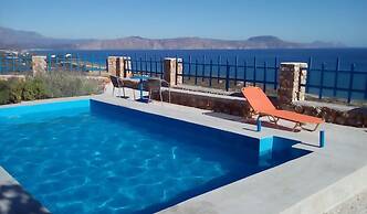 Stone Villa II in Petres