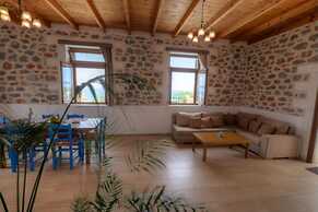 Stone Villa II in Petres