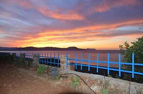 Stone Villa II in Petres