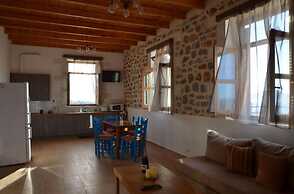 Stone Villa II in Petres