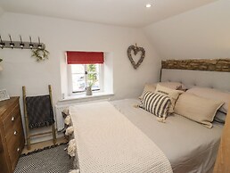 Hobbes Cottage