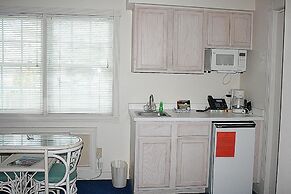 805l Home by Redawning