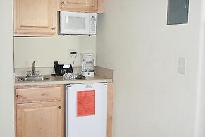 2402l Home by Redawning