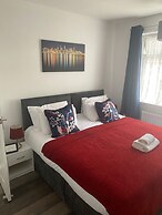 Remarkable 3-bed House in Ipswich