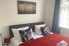 Remarkable 3-bed House in Ipswich