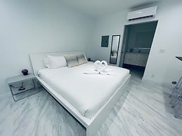 The Marlin Beachside