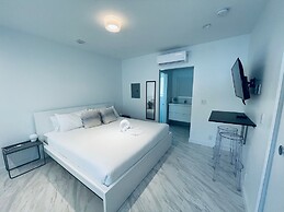 The Marlin Beachside