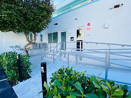 The Marlin Beachside