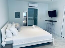 The Marlin Beachside