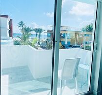 The Marlin Beachside