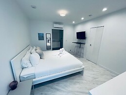 The Marlin Beachside