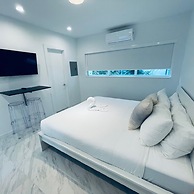 The Marlin Beachside