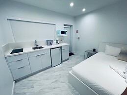 The Marlin Beachside