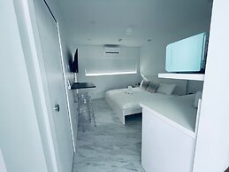 The Marlin Beachside