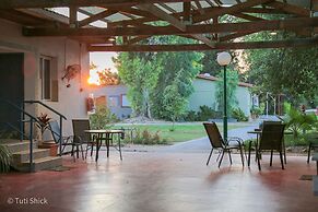 Mandara - Country Lodging