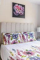 Lakeshore 3BR 2 5BA Townhome 1 min to the Beach