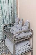 Lakeshore 3BR 2 5BA Townhome 1 min to the Beach