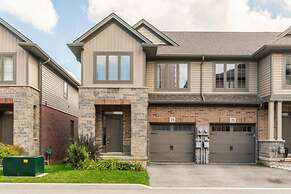 Lakeshore 3BR 2 5BA Townhome 1 min to the Beach