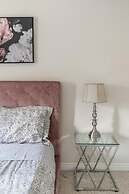 Lakeshore 3BR 2 5BA Townhome 1 min to the Beach