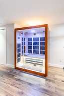 Unique Townhome Private HOT TUB Gym Sauna BBQ Playground Garage