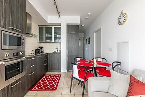 Classy 1 Bedroom Condo on 32 Floor in Downtown